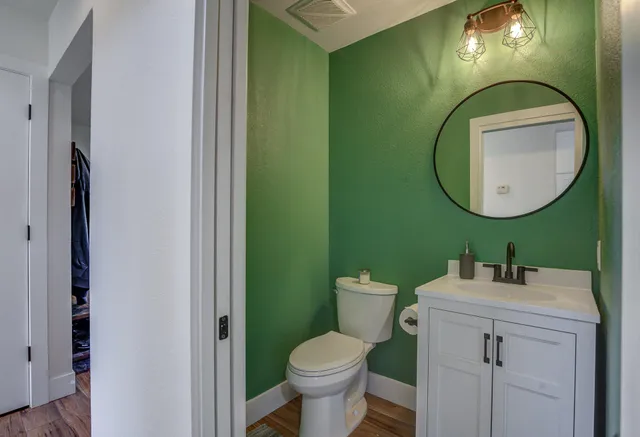 $389,000 | 3882 Fujiyama Way, Redding, CA 96001