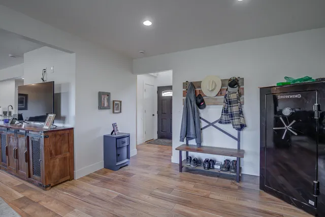 $389,000 | 3882 Fujiyama Way, Redding, CA 96001