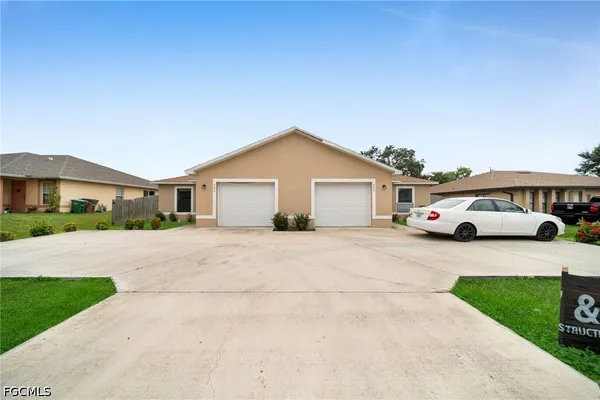 $1,800 | 532 Hancock Bridge Parkway, Cape Coral, FL 33990