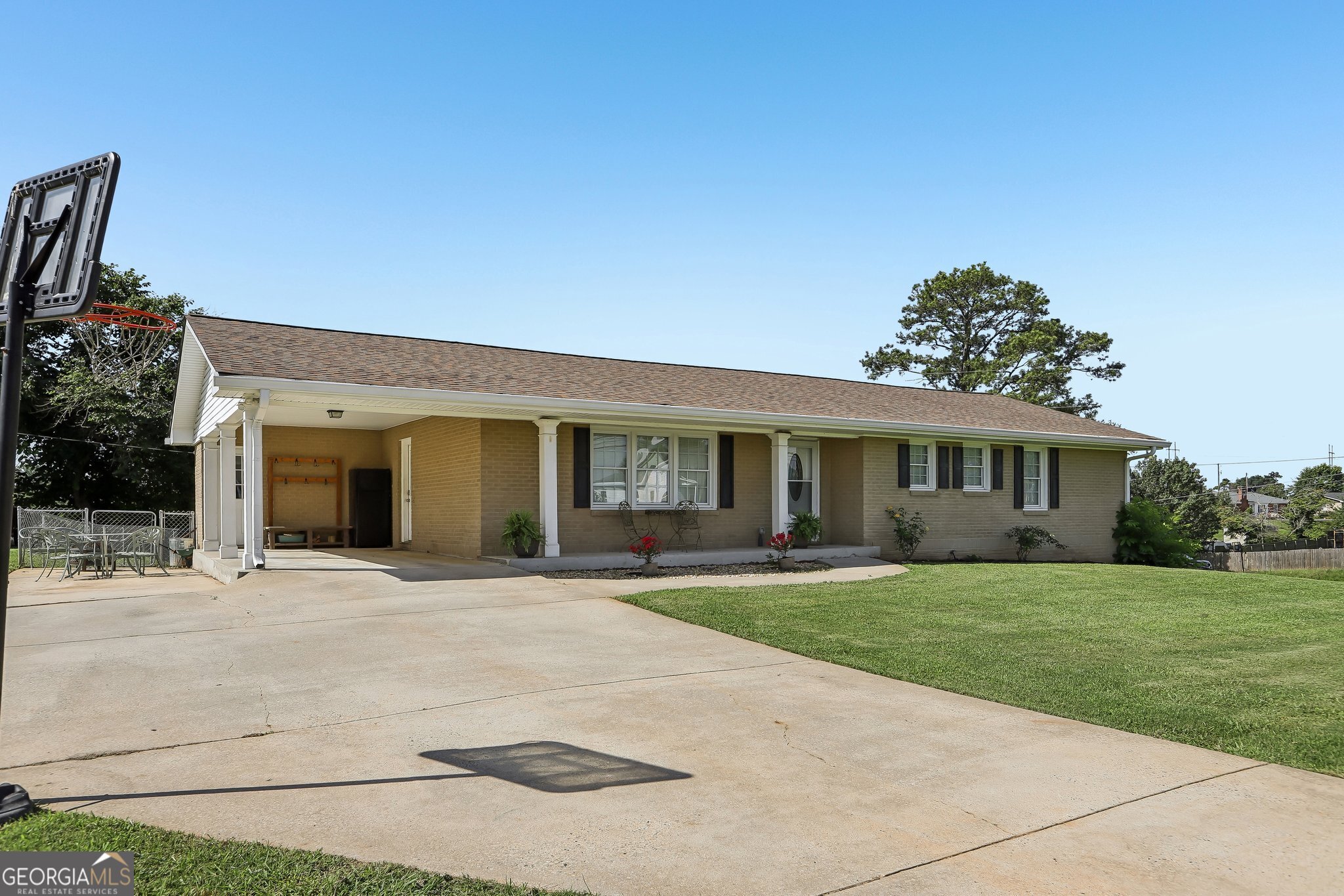 266 Lagrange Street Newnan, GA 30263 - Photo 3 of 43