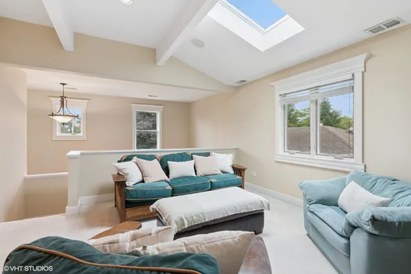 $1,329,000 | 6730 South Madison Street, Willowbrook, IL 60527