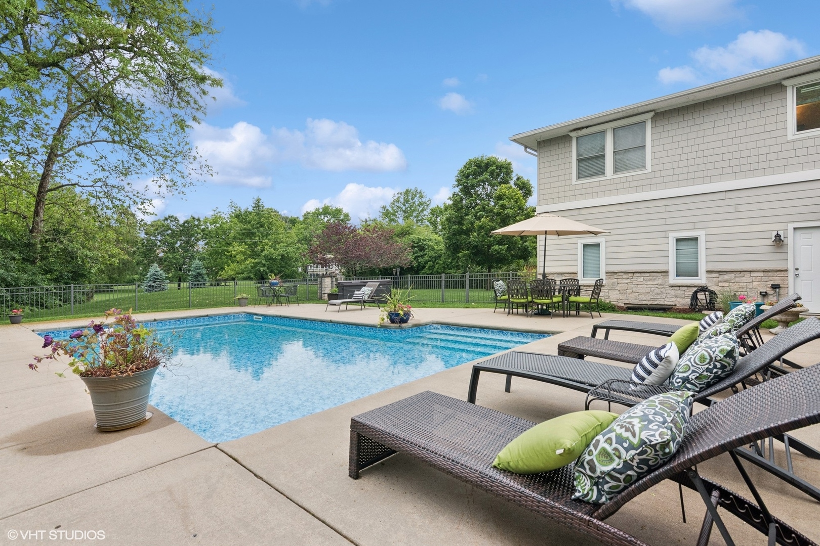6730 South Madison Street Willowbrook, IL 60527 - Photo 47 of 52 a view of a swimming pool with lounge chairs