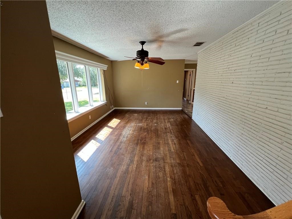 121 Georgia Place Portland, TX 78374 - Photo 2 of 9