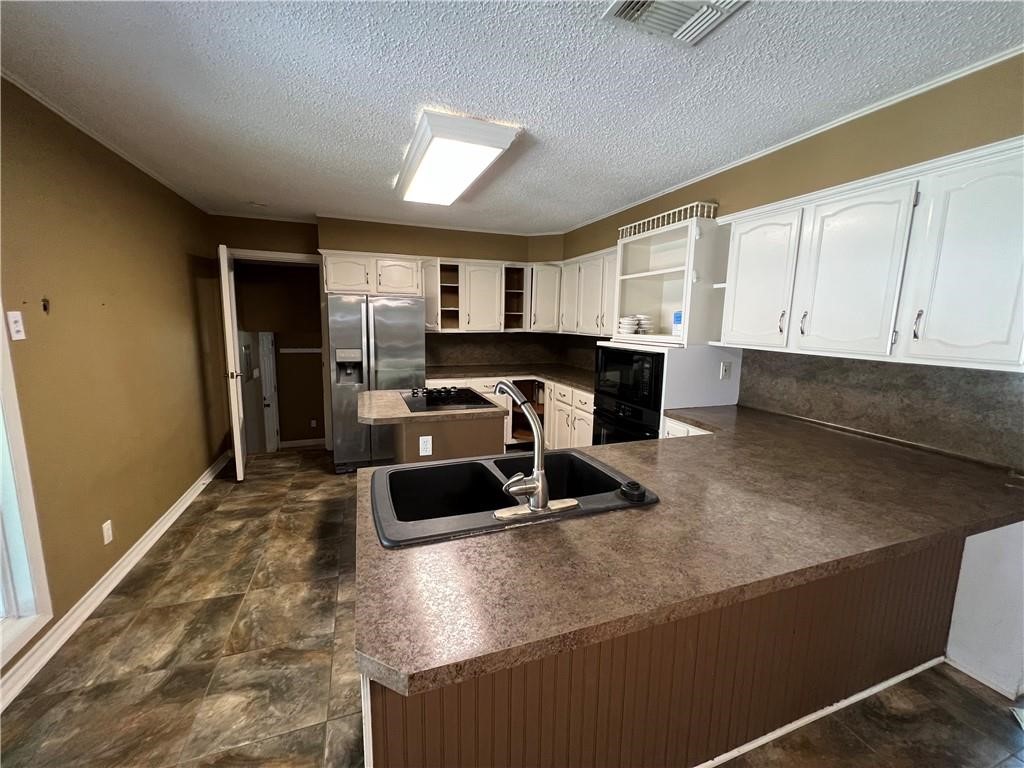 121 Georgia Place Portland, TX 78374 - Photo 3 of 9