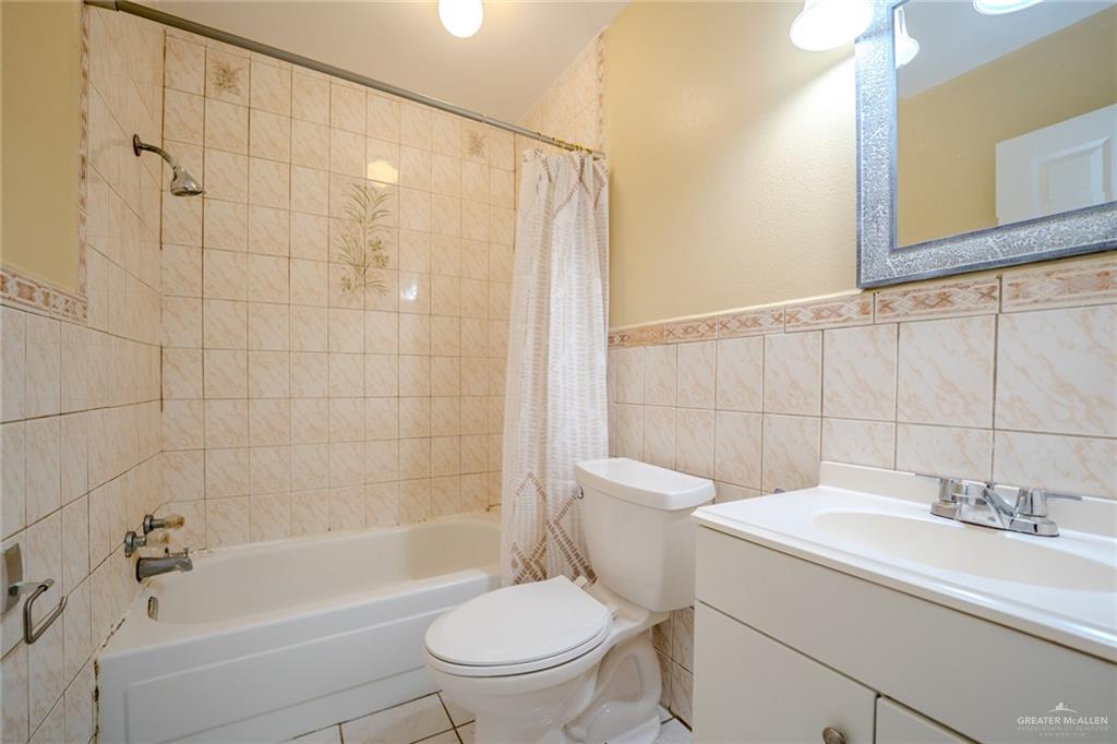 3718 Gonzalez Lane McAllen, TX 78504 - Photo 16 of 36 Gallery Image 16