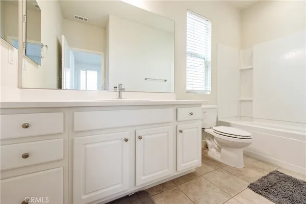 $4,150 | 127 Interval, Irvine, CA 92618