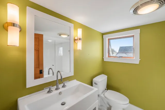 $450,000 | 2561 Atlantic Highway, Lincolnville, ME 04849