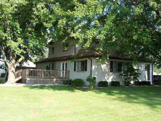 211 West Liberty Street Butler, IN 46721 - Photo 3 of 9