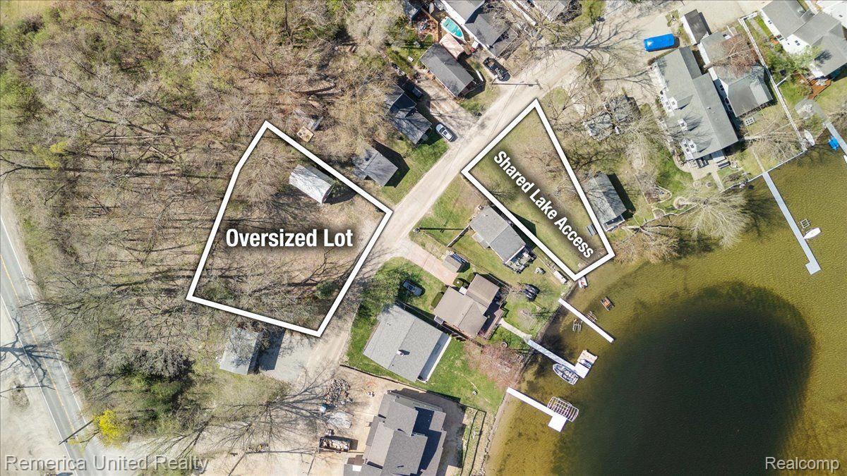9623 Winston Road Pinckney, MI 48169 - Photo 2 of 19 Oversized lot with deeded lake access!