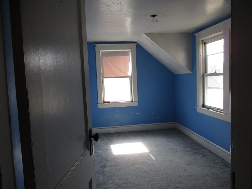 84 Hillside Road Dracut, MA 01826 - Photo 9 of 18 Gallery Image 9