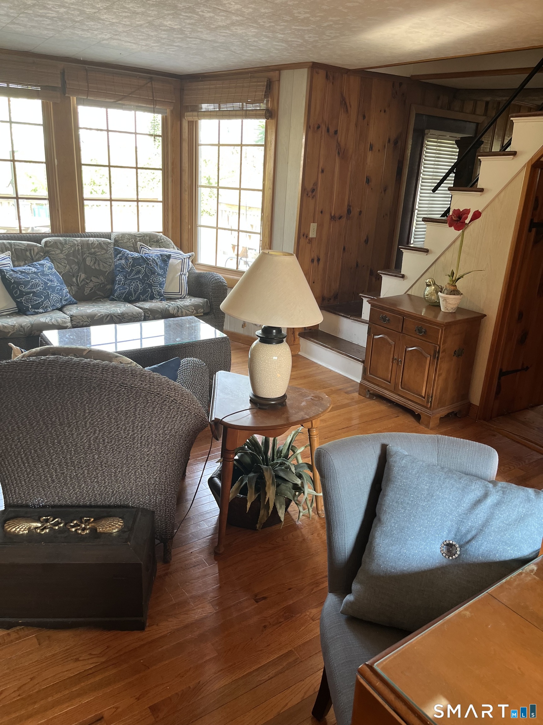 39 Little Bay Lane Branford, CT 06405 - Photo 12 of 20 a living room with furniture and a window