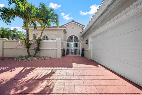 $9,500 | 7557 Preserve Drive, West Palm Beach, FL 33412