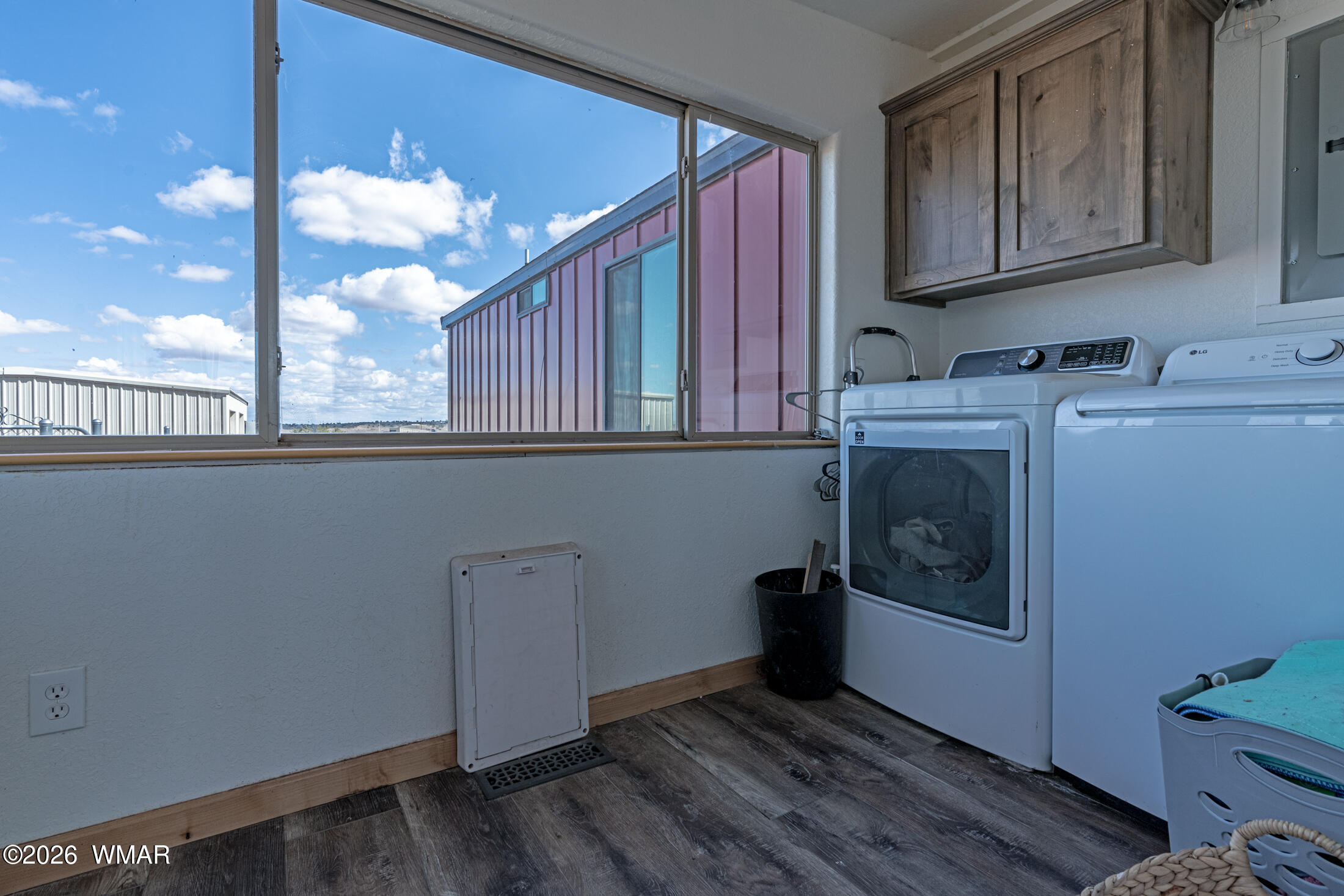 8886 Miller Trail Snowflake, AZ 85937 - Photo 12 of 23 Laundry Room