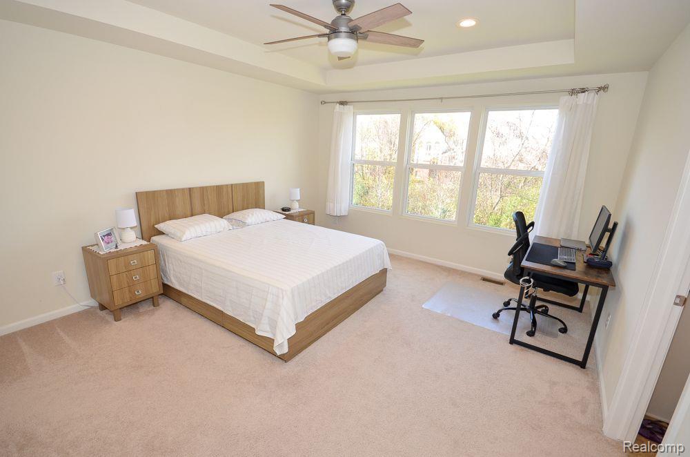 24823 Ivy Road Novi, MI 48375 - Photo 8 of 17