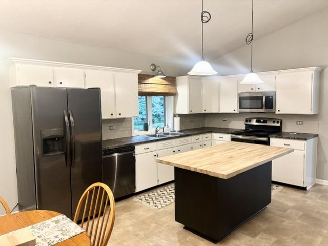 332 Koshkonong Road Cambridge, WI 53523 - Photo 9 of 40 Gallery Image 9