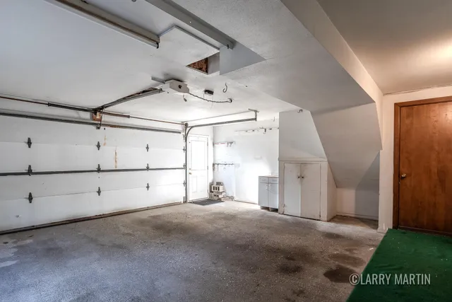 $317,000 | 7107 Westwood Drive, Jenison, MI 49428