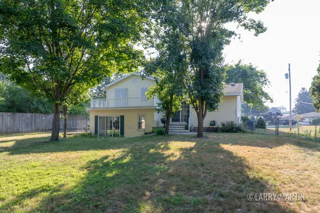 $317,000 | 7107 Westwood Drive, Jenison, MI 49428