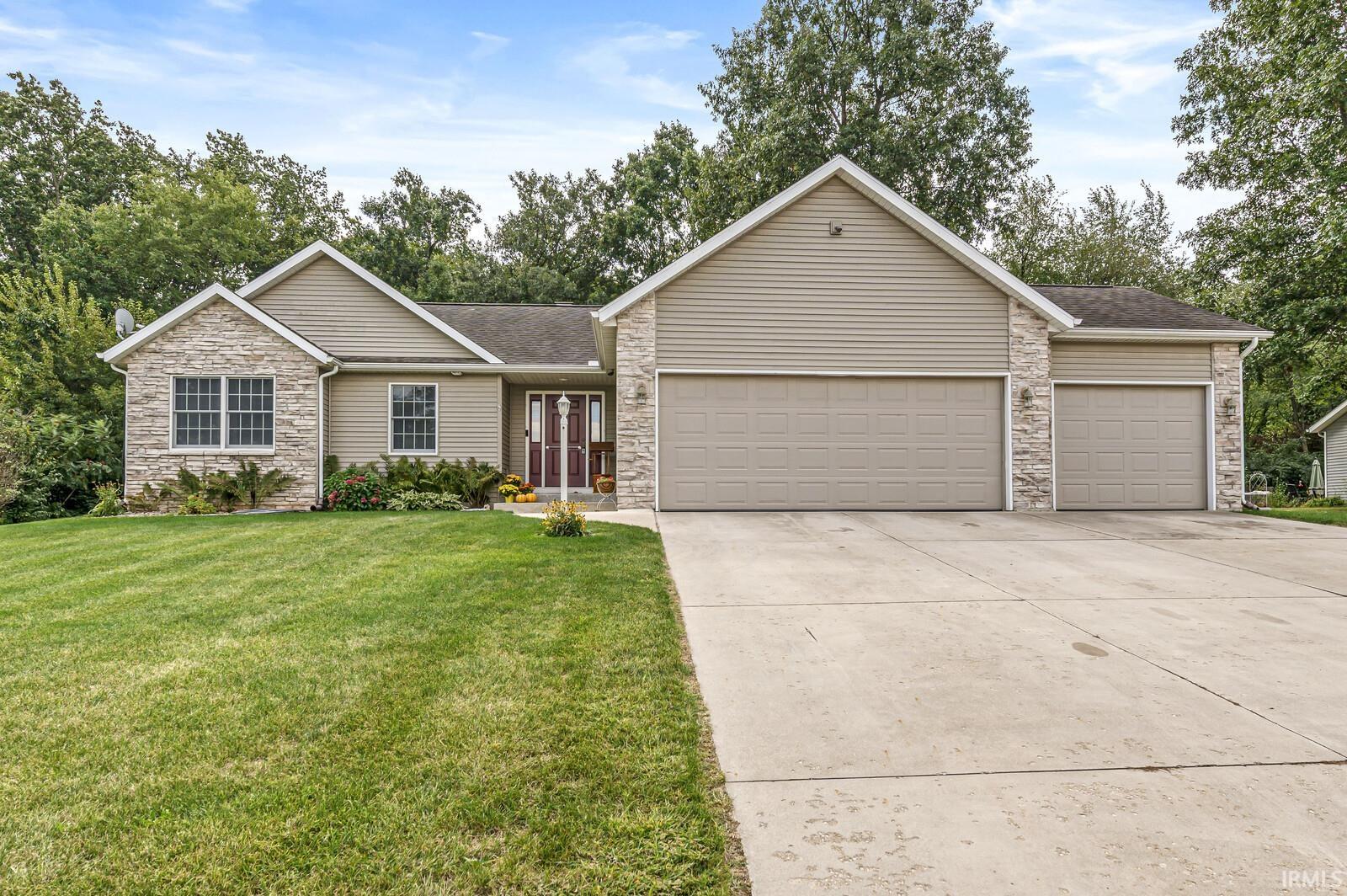 30336 Wyndtree Boulevard Elkhart, IN 46516 - Photo 1 of 31