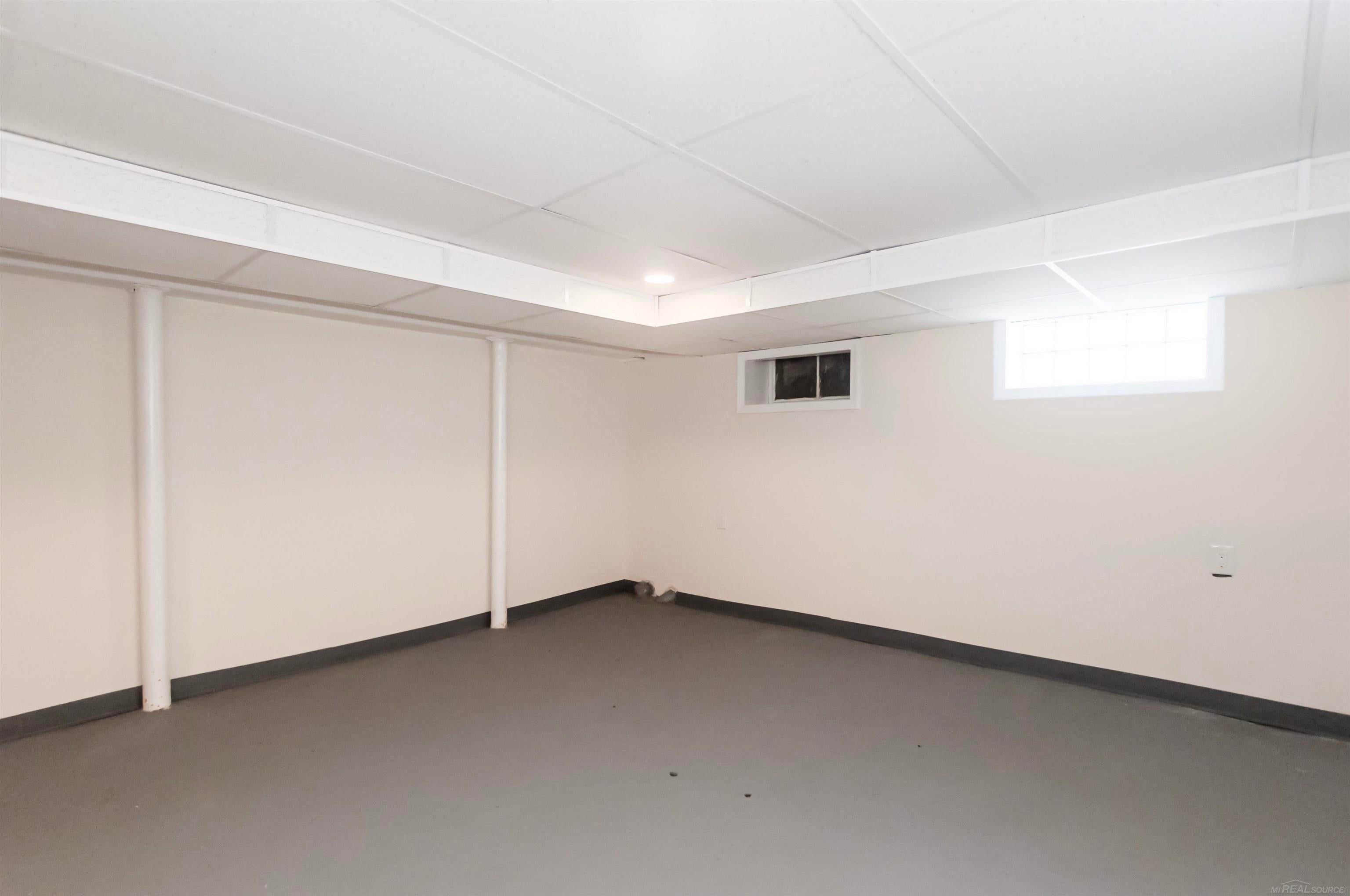 891 Washington Road Grosse Pointe, MI 48230 - Photo 36 of 50 Gallery Image 36