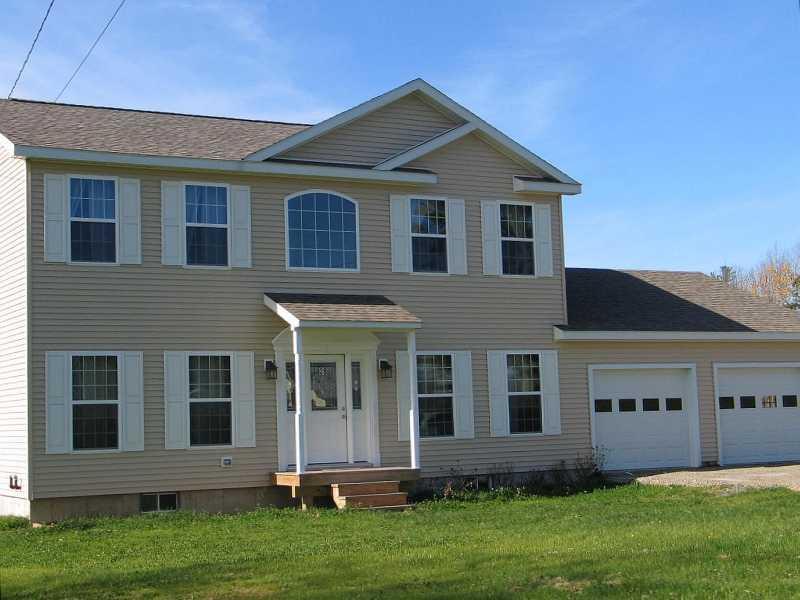 28 Manktown Road Waldoboro, ME 04572 - Photo 1 of 18 Exterior Front.