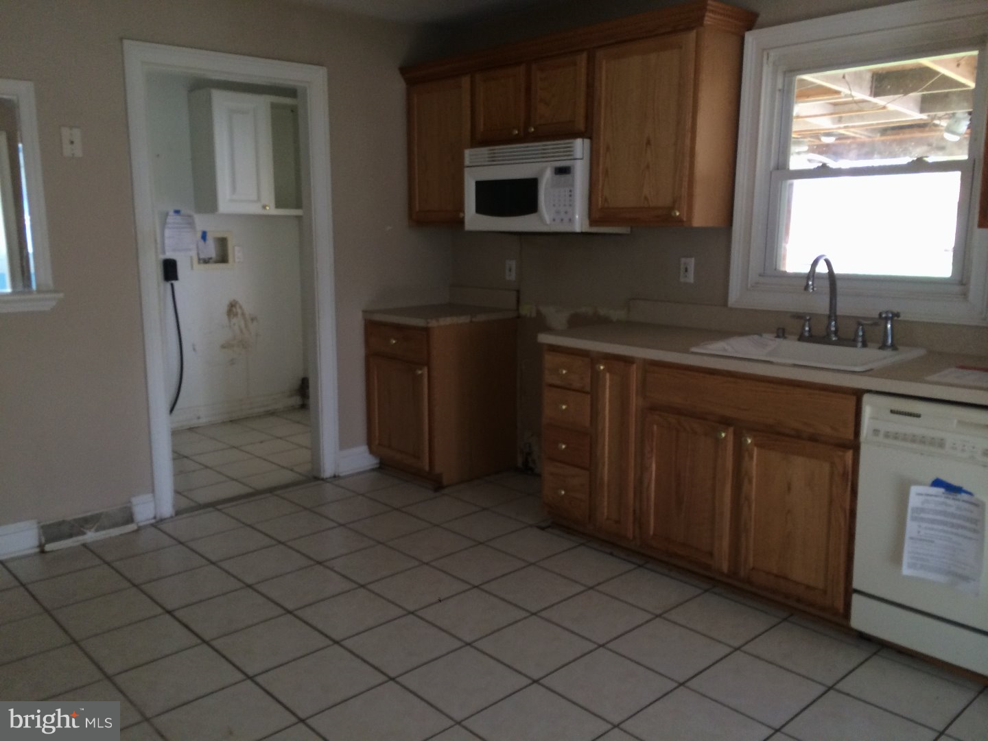 573 Berlin Road Clementon, NJ 08021 - Photo 3 of 6