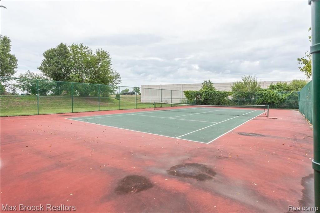 1623 Emerson Circle Rochester, MI 48307 - Photo 23 of 24