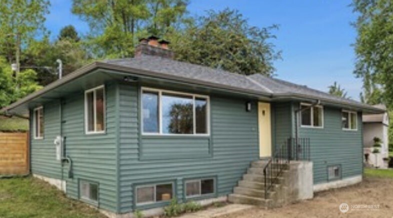 9275 Renton Avenue South Seattle, WA 98118 - Photo 1 of 33