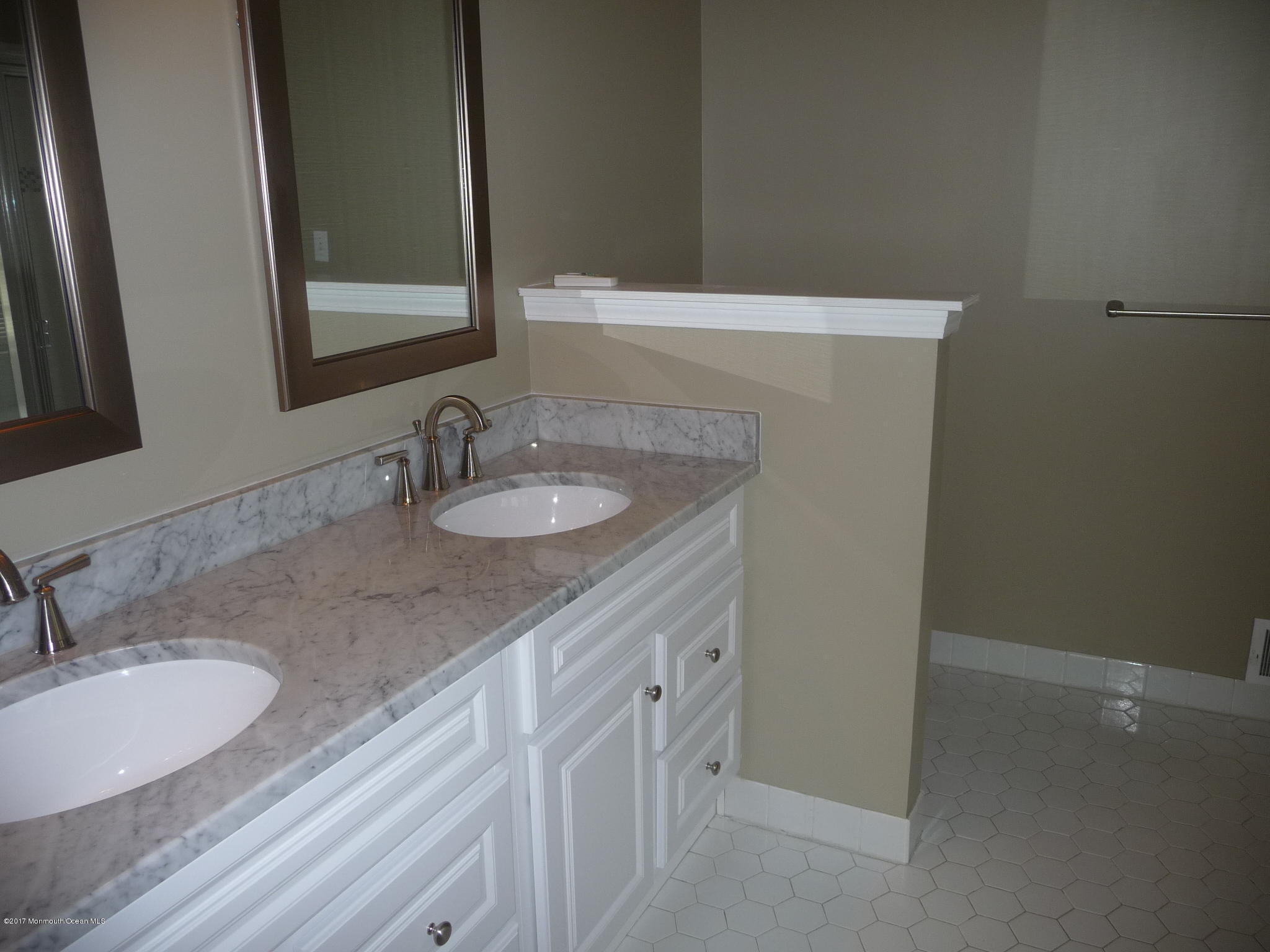 51 Alpine Road Holmdel, NJ 07733 - Photo 17 of 33 P1080780