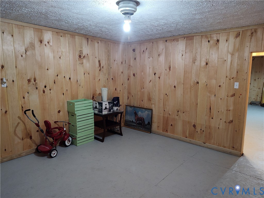 20827 Carson Road Dinwiddie, VA 23841 - Photo 39 of 43