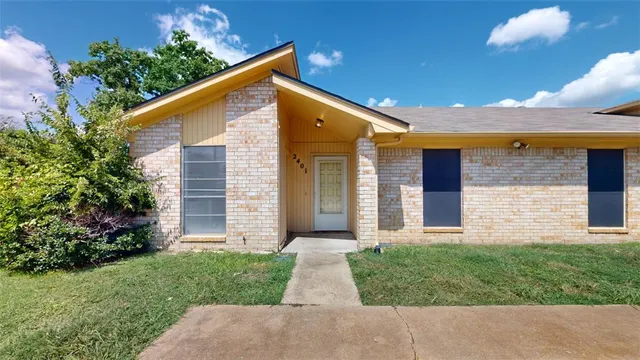 $1,200 | 2401 Cornell Drive, College Station, TX 77840