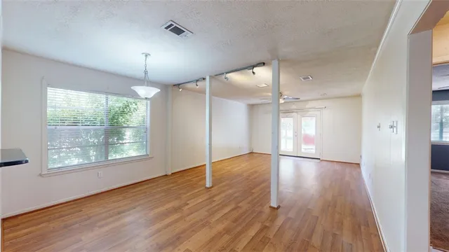 $1,200 | 2401 Cornell Drive, College Station, TX 77840