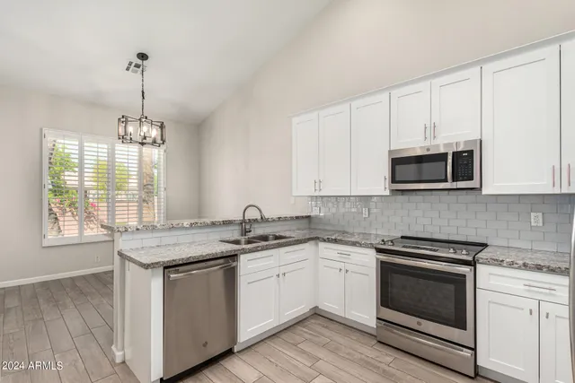 $710,000 | 3334 North 42nd Street, Phoenix, AZ 85018