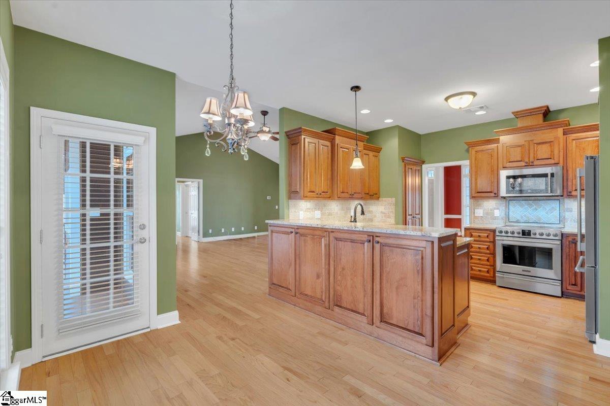 1122 Syracuse Road Easley, SC 29642 - Photo 12 of 36