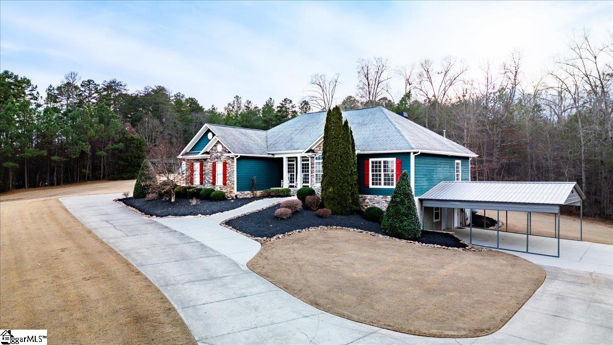 1122 Syracuse Road Easley, SC 29642 - Photo 4 of 36