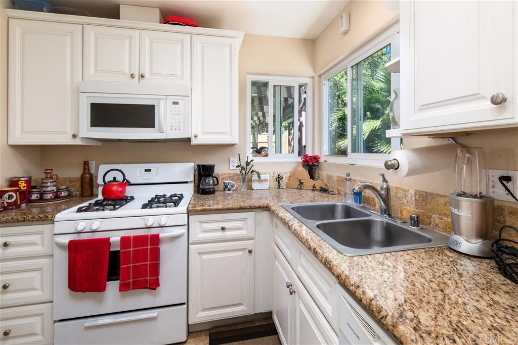 4584 Sunrise Ridge Oceanside, CA 92056 - Photo 7 of 15