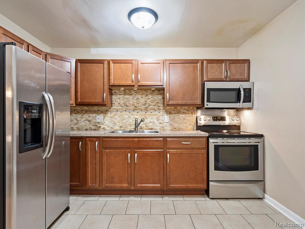 26305 West Seven Mile Road, Unit A105 Redford, MI 48240 - Photo 8 of 12