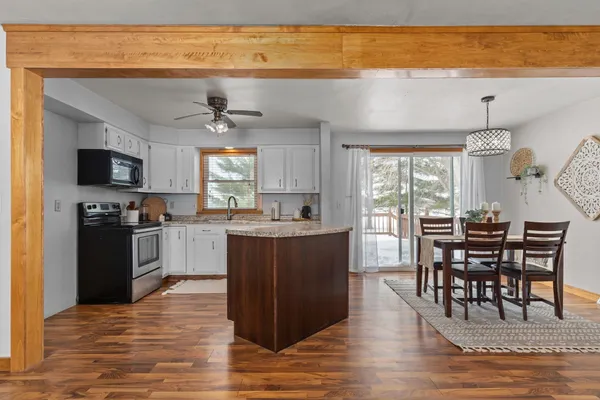 $395,000 | N4907 Lower Road, New London, WI 54961