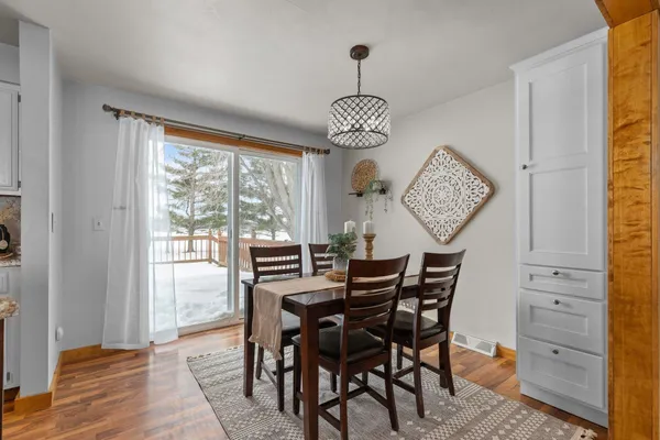 $395,000 | N4907 Lower Road, New London, WI 54961