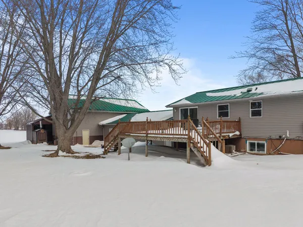 $395,000 | N4907 Lower Road, New London, WI 54961