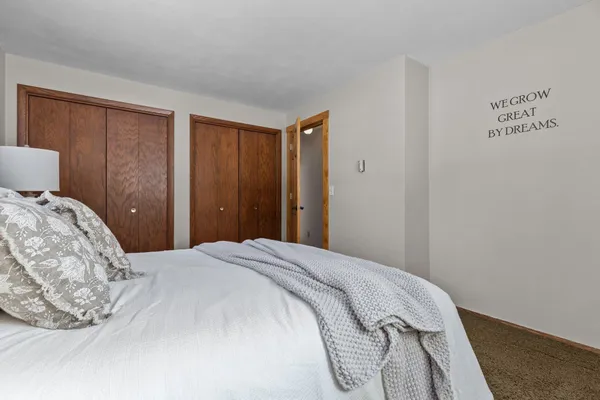 $395,000 | N4907 Lower Road, New London, WI 54961