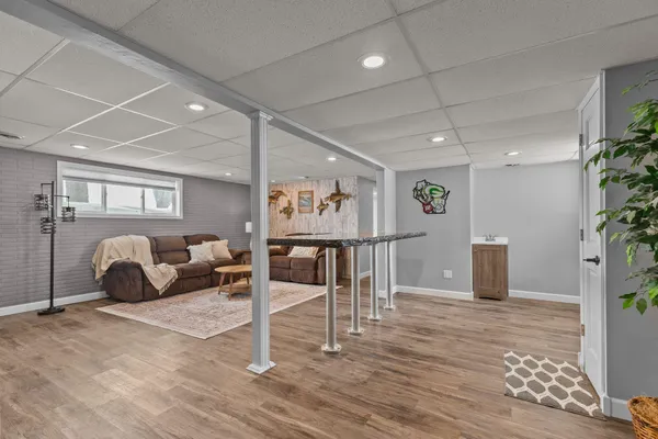 $395,000 | N4907 Lower Road, New London, WI 54961