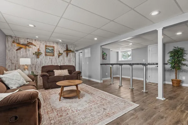 $395,000 | N4907 Lower Road, New London, WI 54961