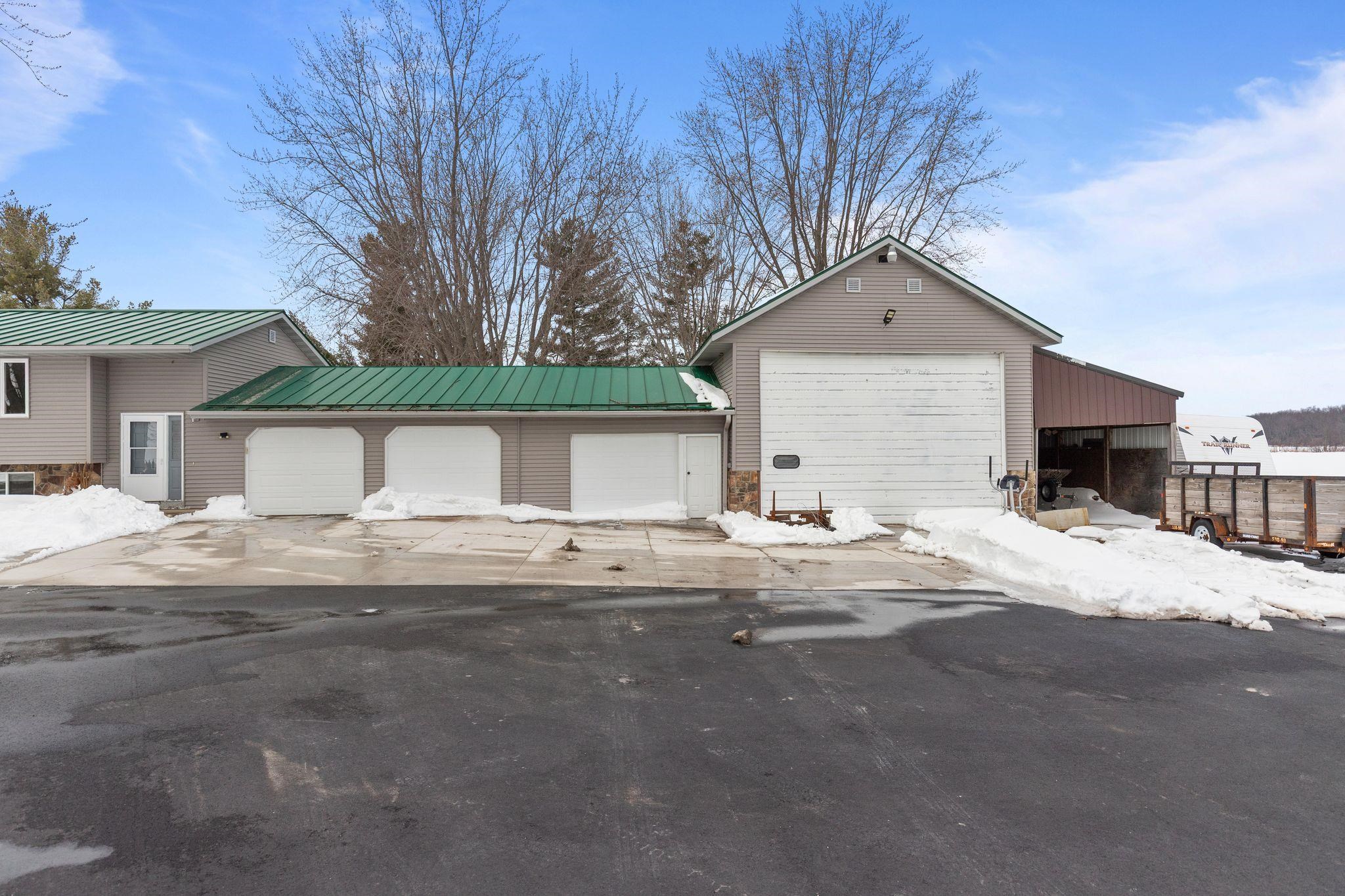 N4907 Lower Road New London, WI 54961 - Photo 48 of 63