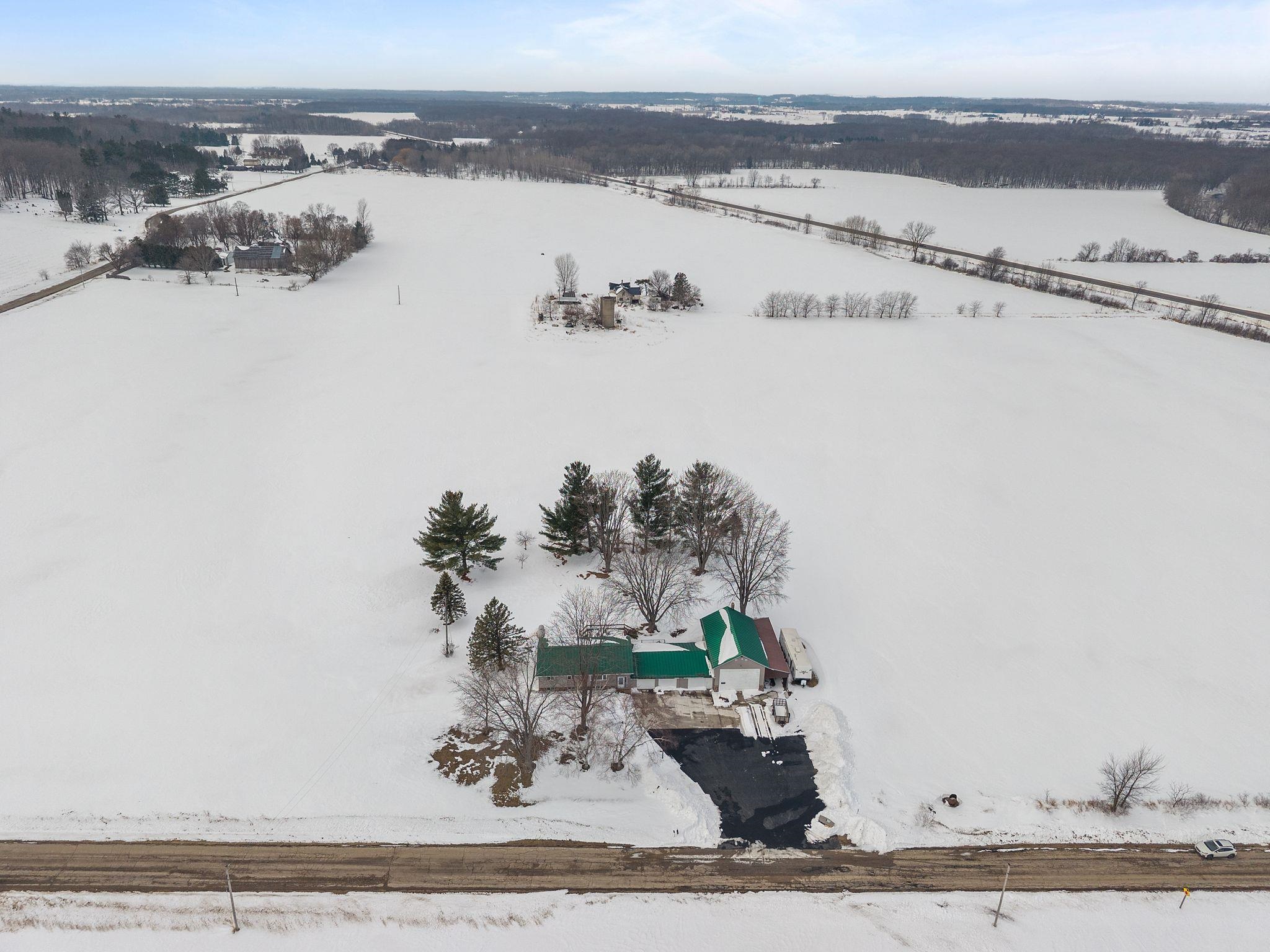 N4907 Lower Road New London, WI 54961 - Photo 60 of 63