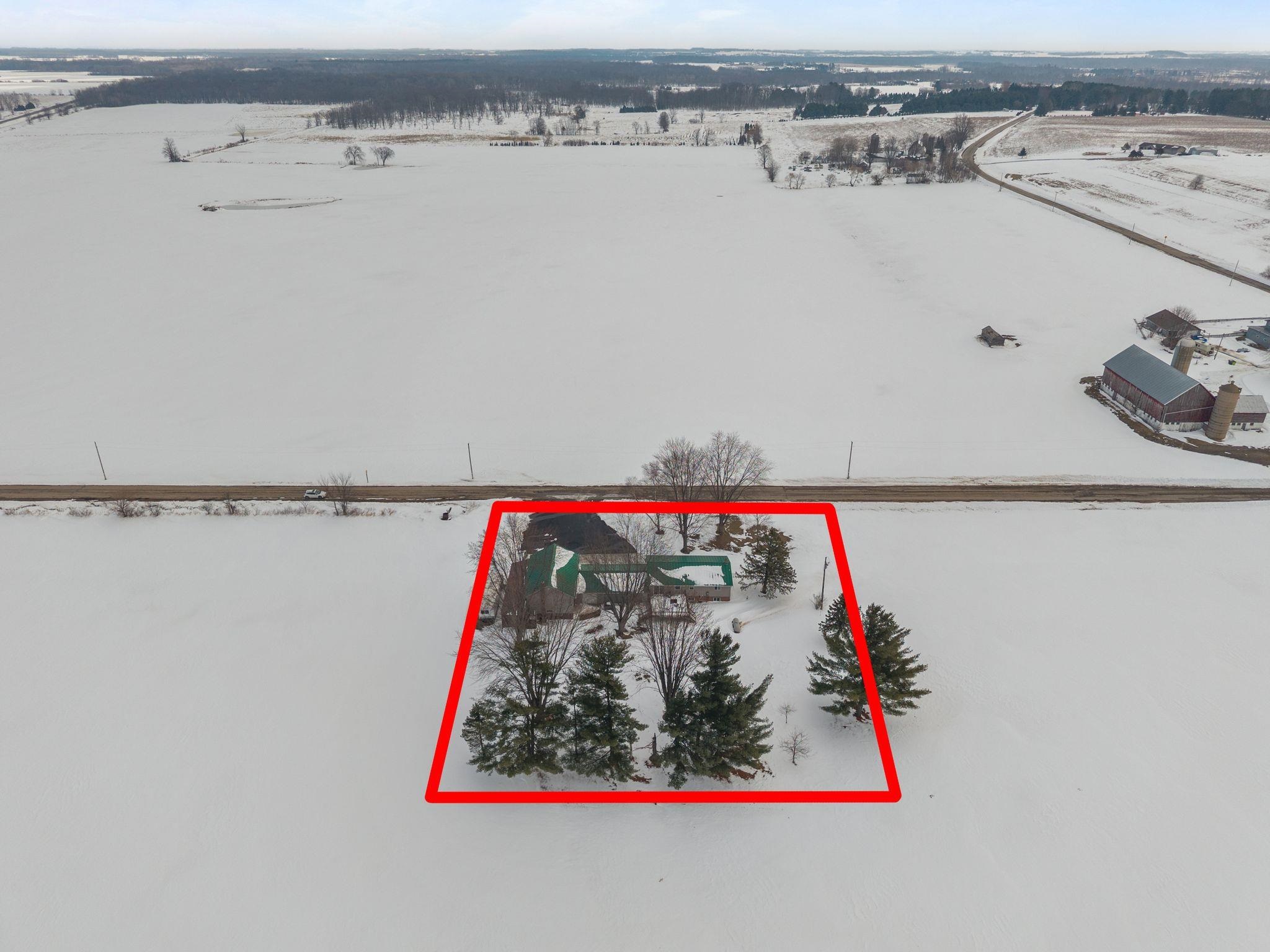 N4907 Lower Road New London, WI 54961 - Photo 62 of 63