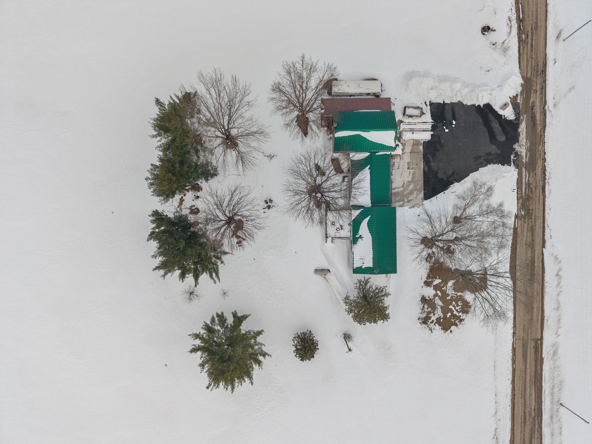 N4907 Lower Road New London, WI 54961 - Photo 7 of 63