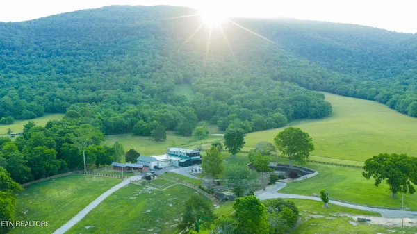 $2,389,000 | 979 Wilson Cemetery Road, Pikeville, TN 37367