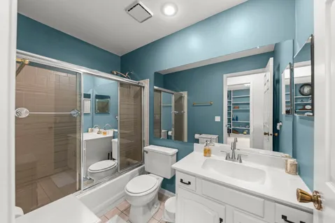 $329,000 | 513 Green Bridge Lane, Unit B, Prospect Heights, IL 60070