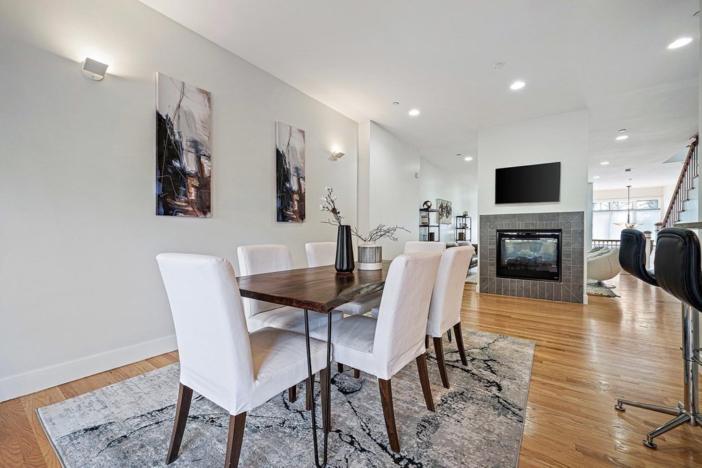 771 Heath Street, Unit 771 Brookline, MA 02467 - Photo 8 of 42