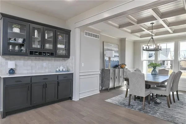 $694,950 | 6114 Lewis Drive, Shawnee, KS 66226